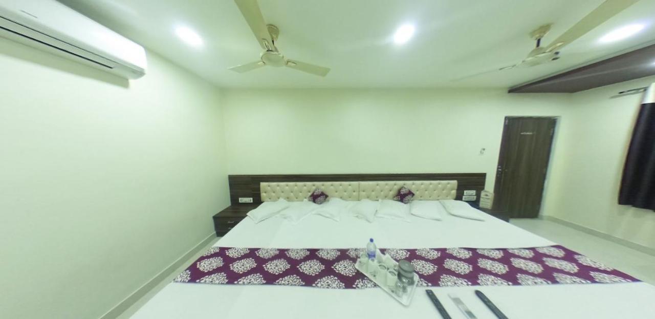 Kingsway Hotel And Restaurant Ajmer Dargah 350 Meter Exteriér fotografie