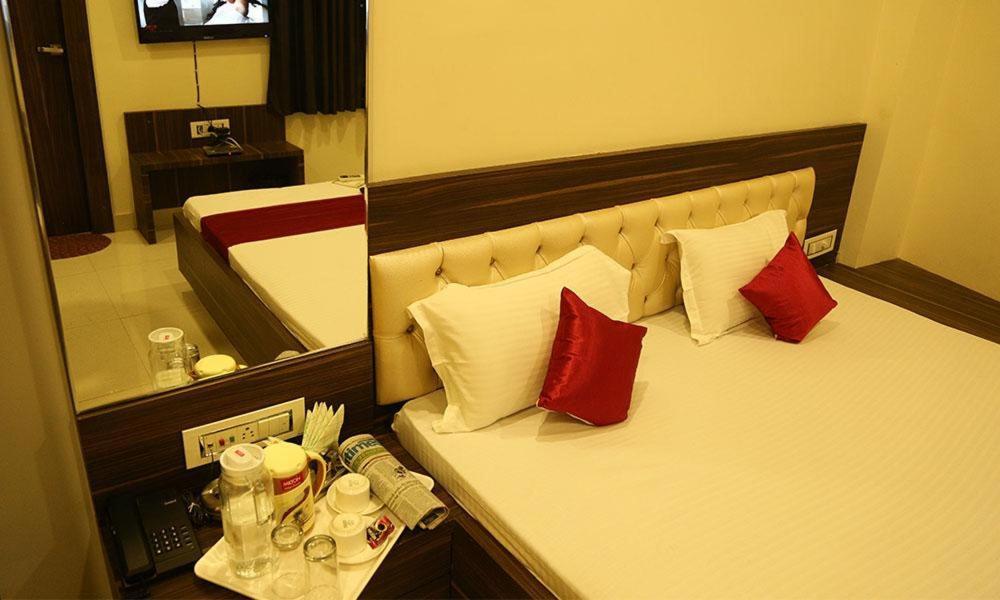 Kingsway Hotel And Restaurant Ajmer Dargah 350 Meter Exteriér fotografie