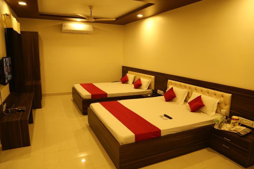 Kingsway Hotel And Restaurant Ajmer Dargah 350 Meter Exteriér fotografie