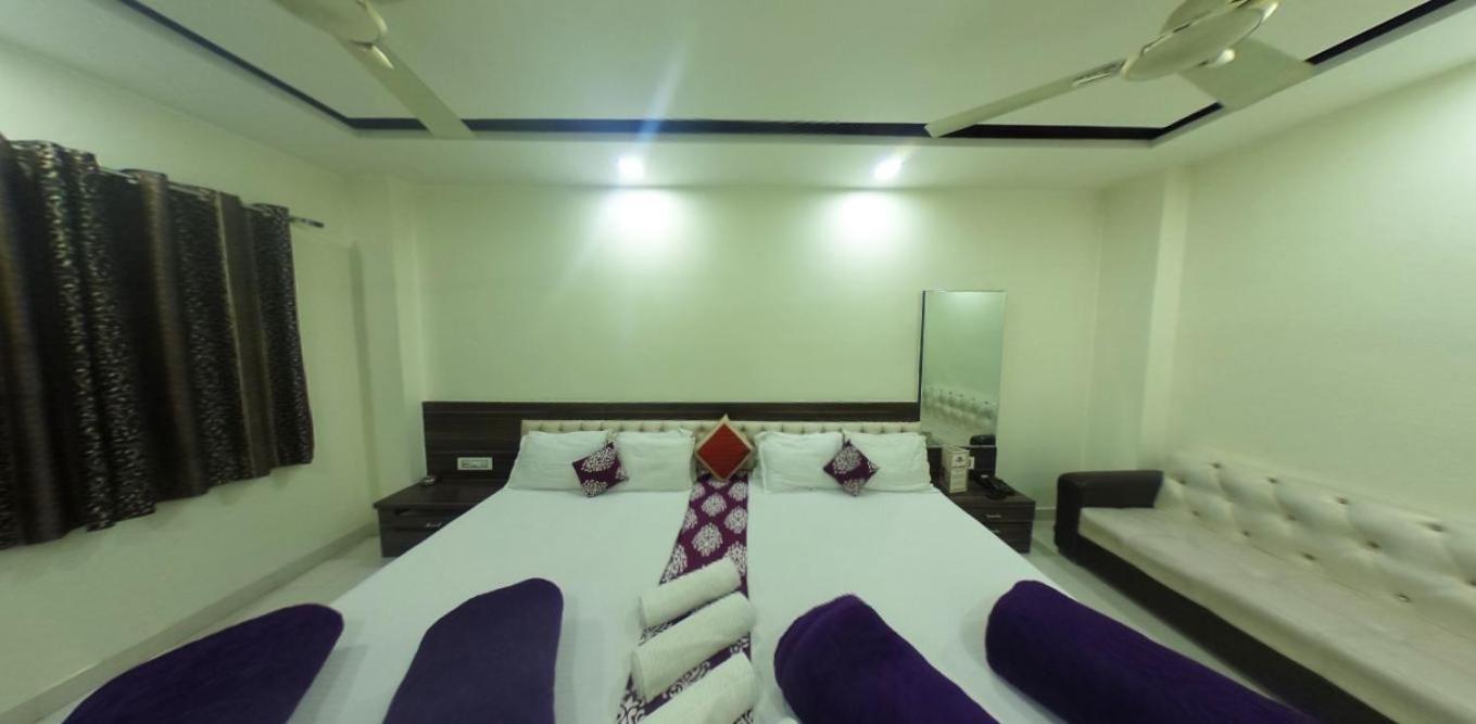 Kingsway Hotel And Restaurant Ajmer Dargah 350 Meter Exteriér fotografie
